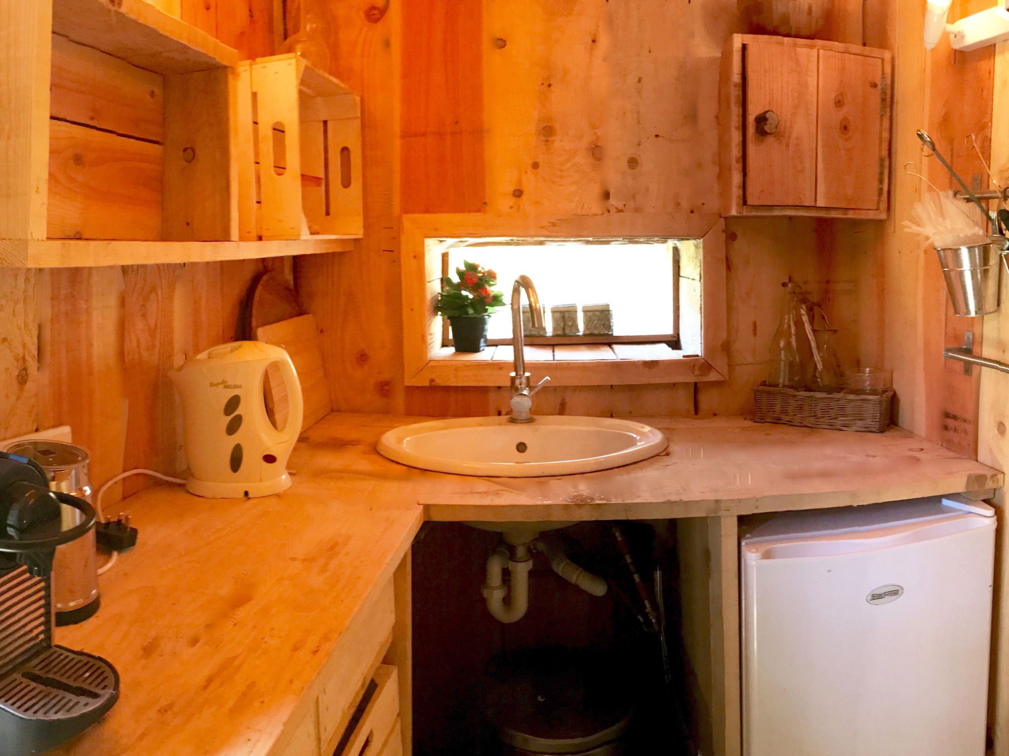 Privater Rückzugsort in den Bergen in Südfrankreich-Image-tags.info