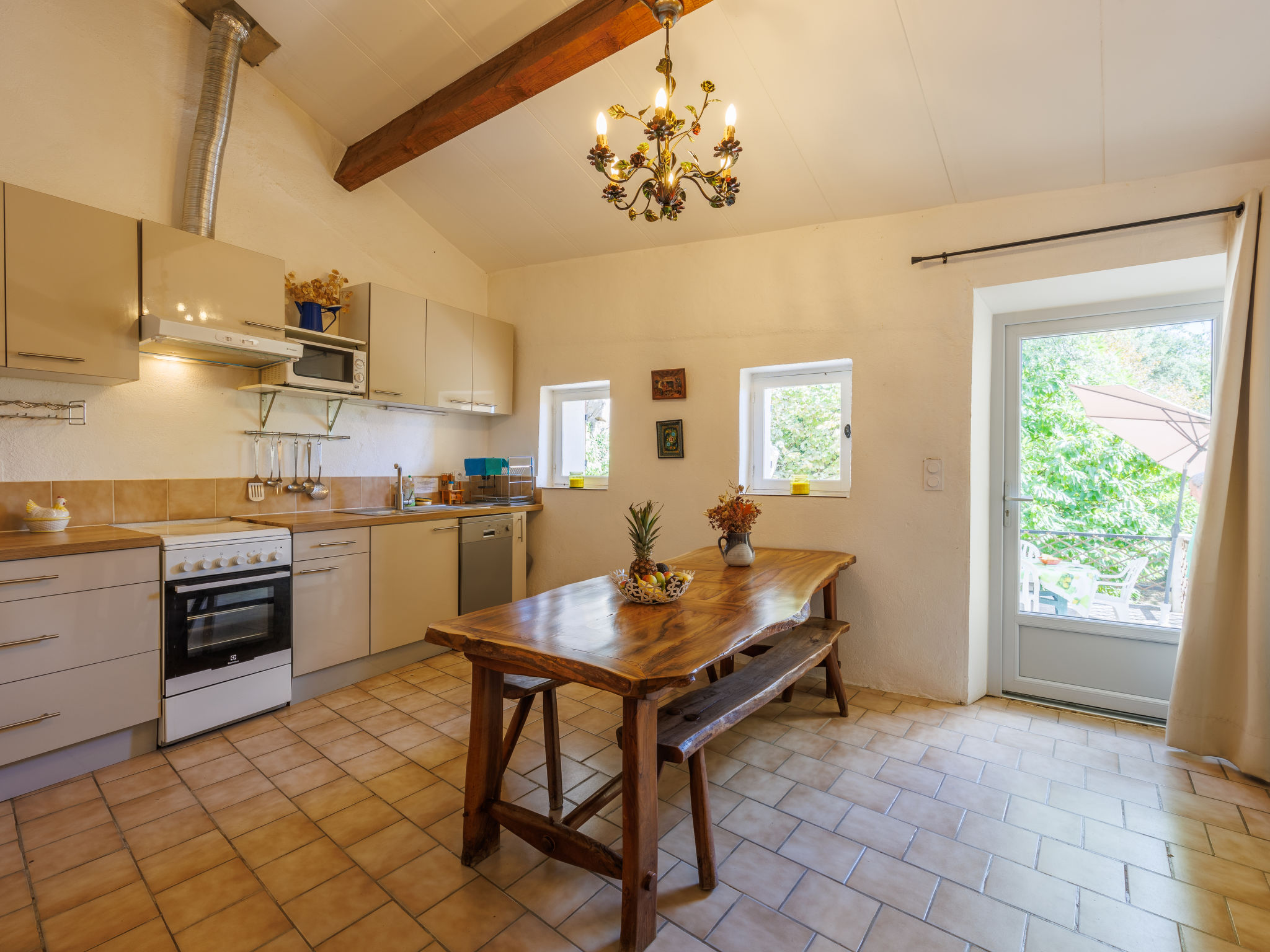 Kitchen / Dining Room
