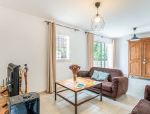 A la porte d'Avignon