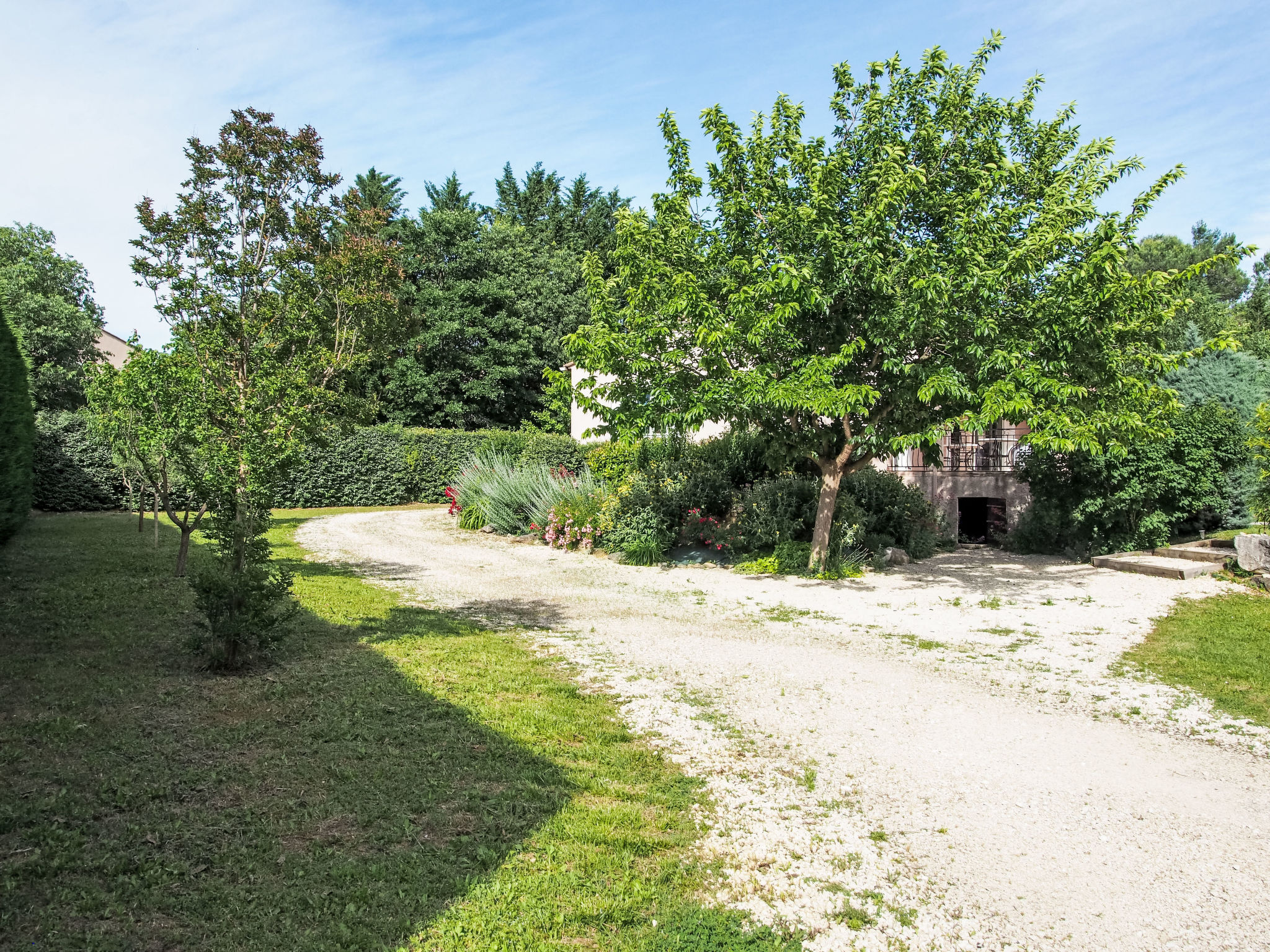 Urlaub im Süden zwischen Meer und Bergen - Buiten