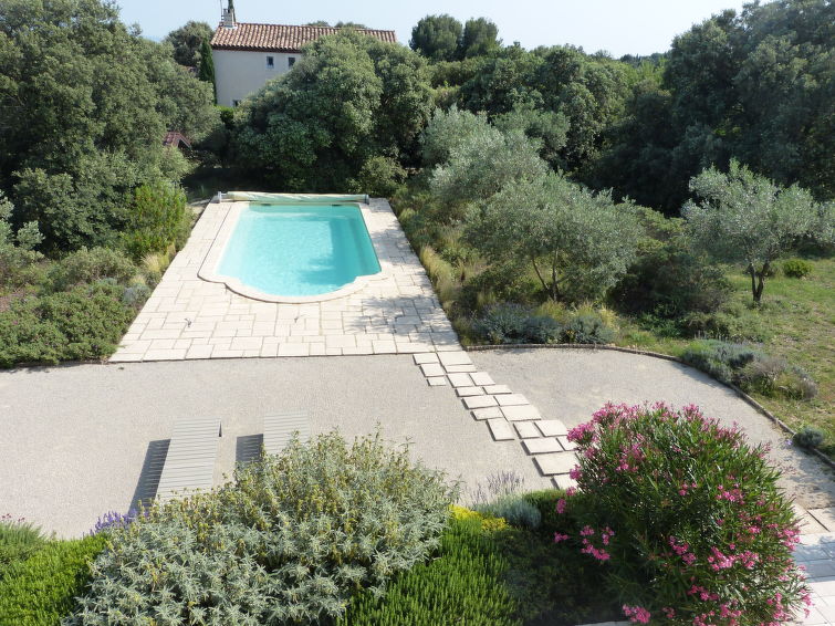 Search and Stay destination Pujaut, Occitanie - France from AU$ 314. La Garrigue (PUJ100)