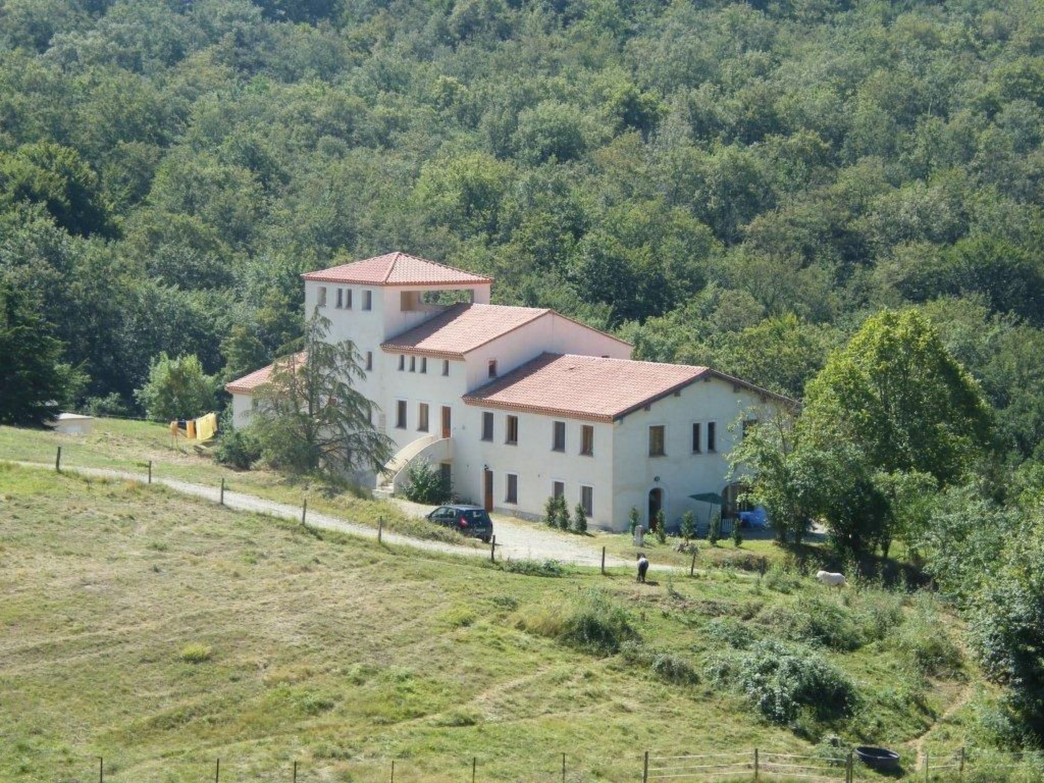 Sehr großes Ferienhaus inmitten der Natur
