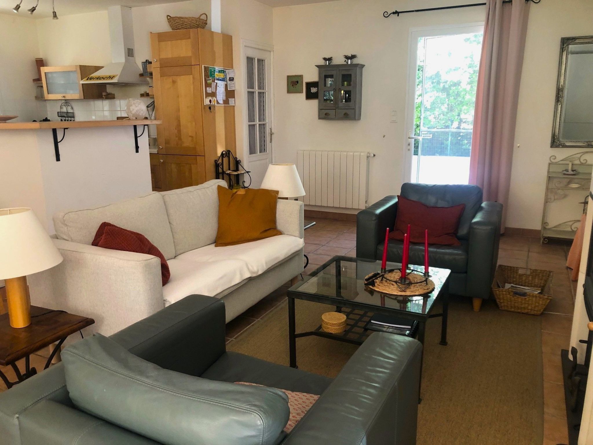 À l'abri du Mistral-Dedans