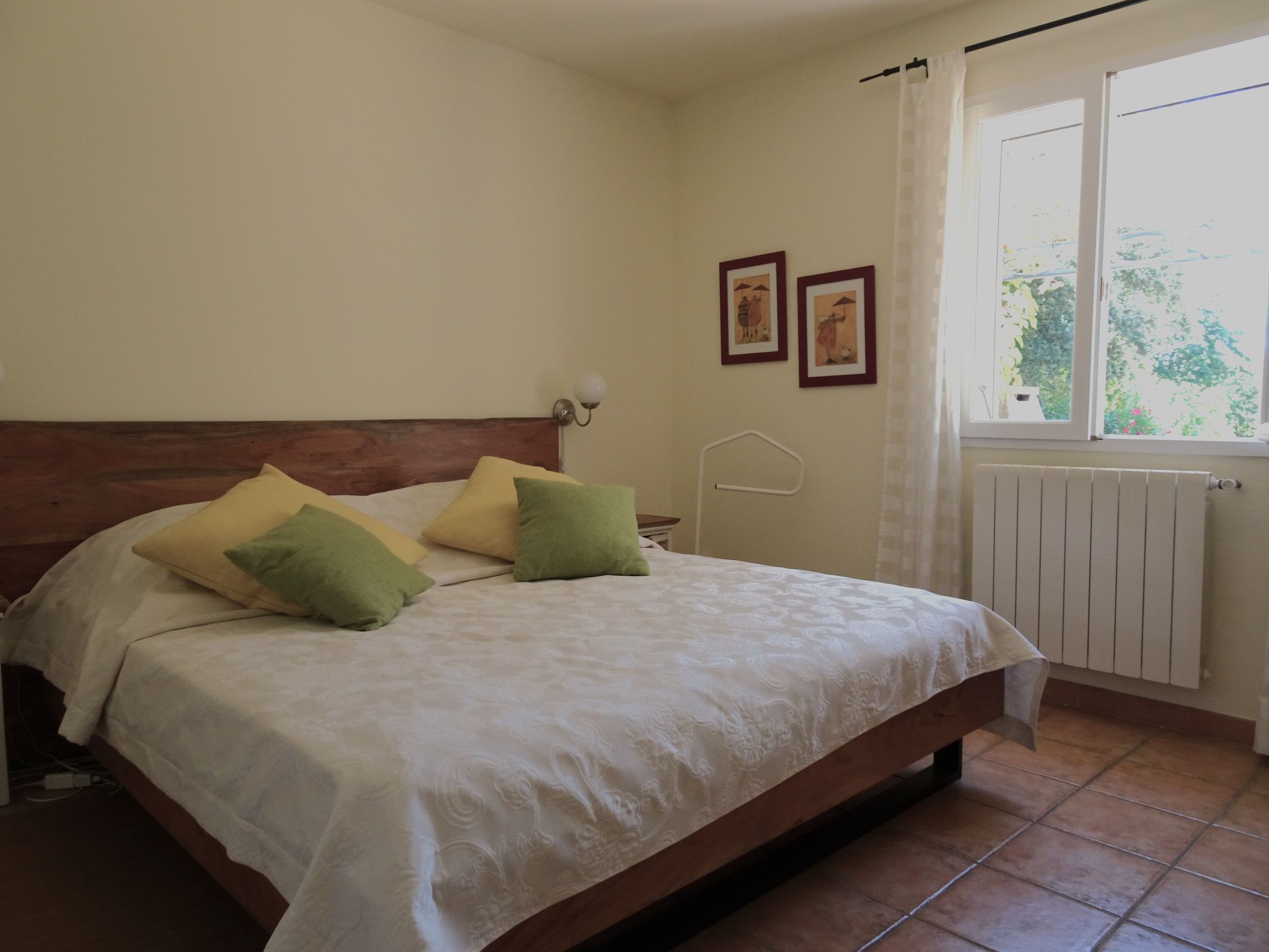 À l'abri du Mistral-Dedans