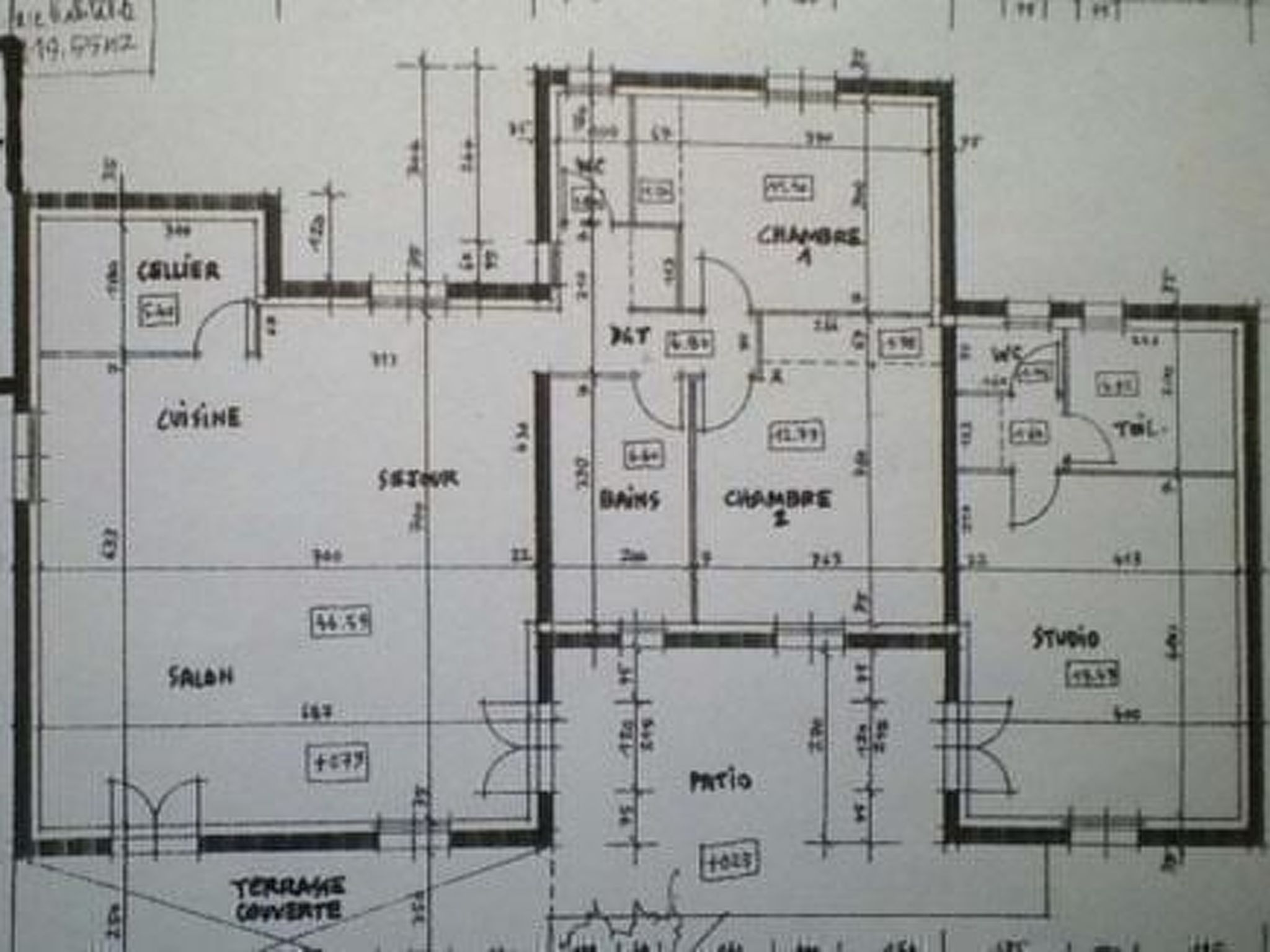 À l'abri du Mistral-Binnen