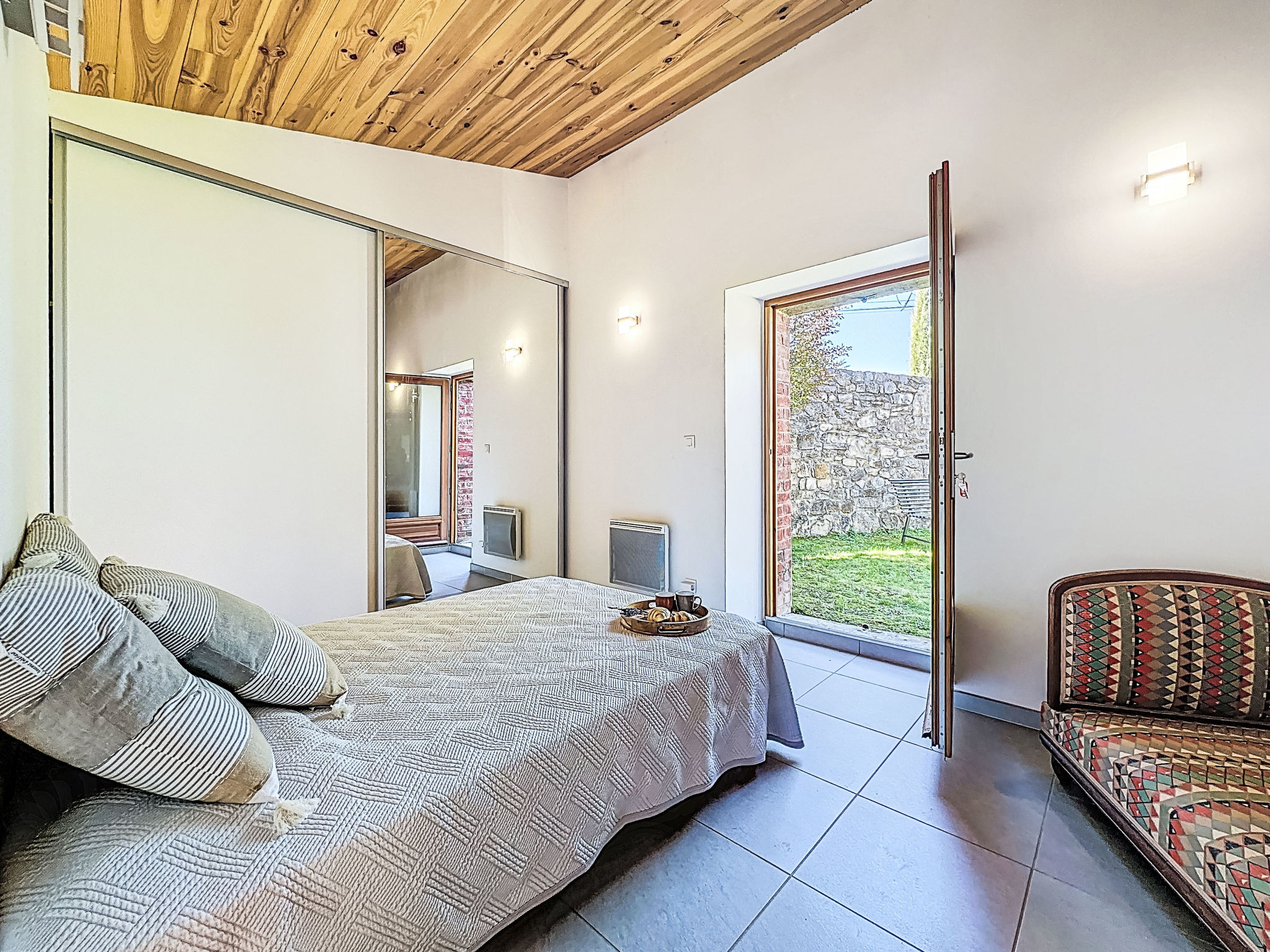 Mas des vignes - Binnen