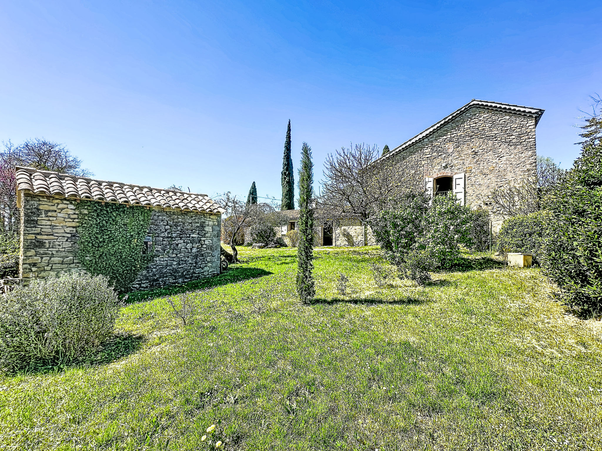 Mas des vignes - Buiten