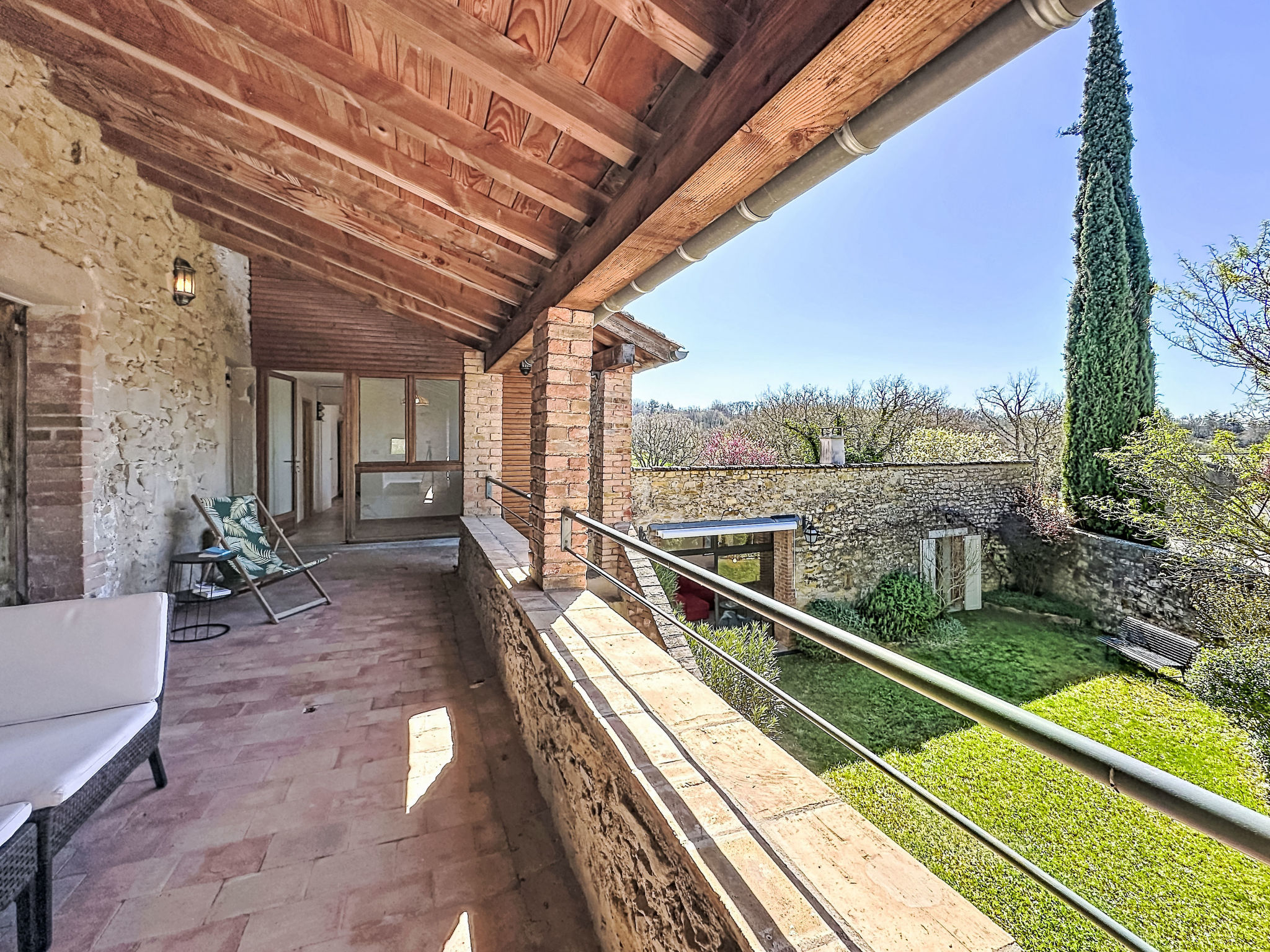 Mas des vignes - Buiten