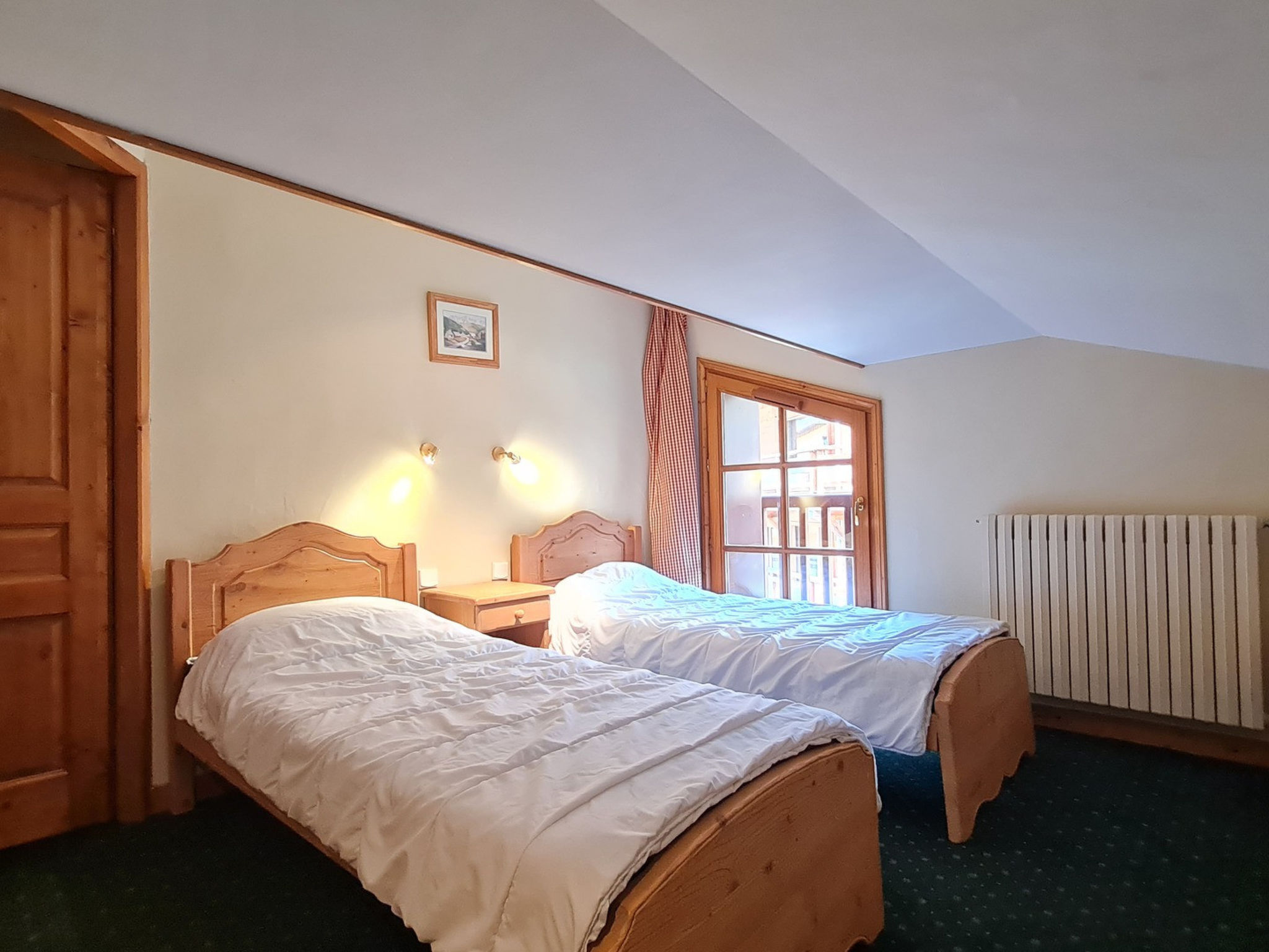 Photo of Alpina Lodge
