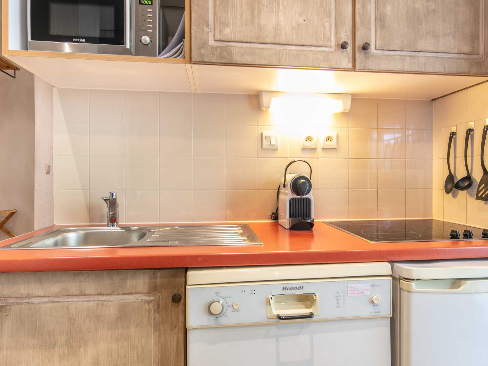 V du Bachat Melezes E-Drinnen