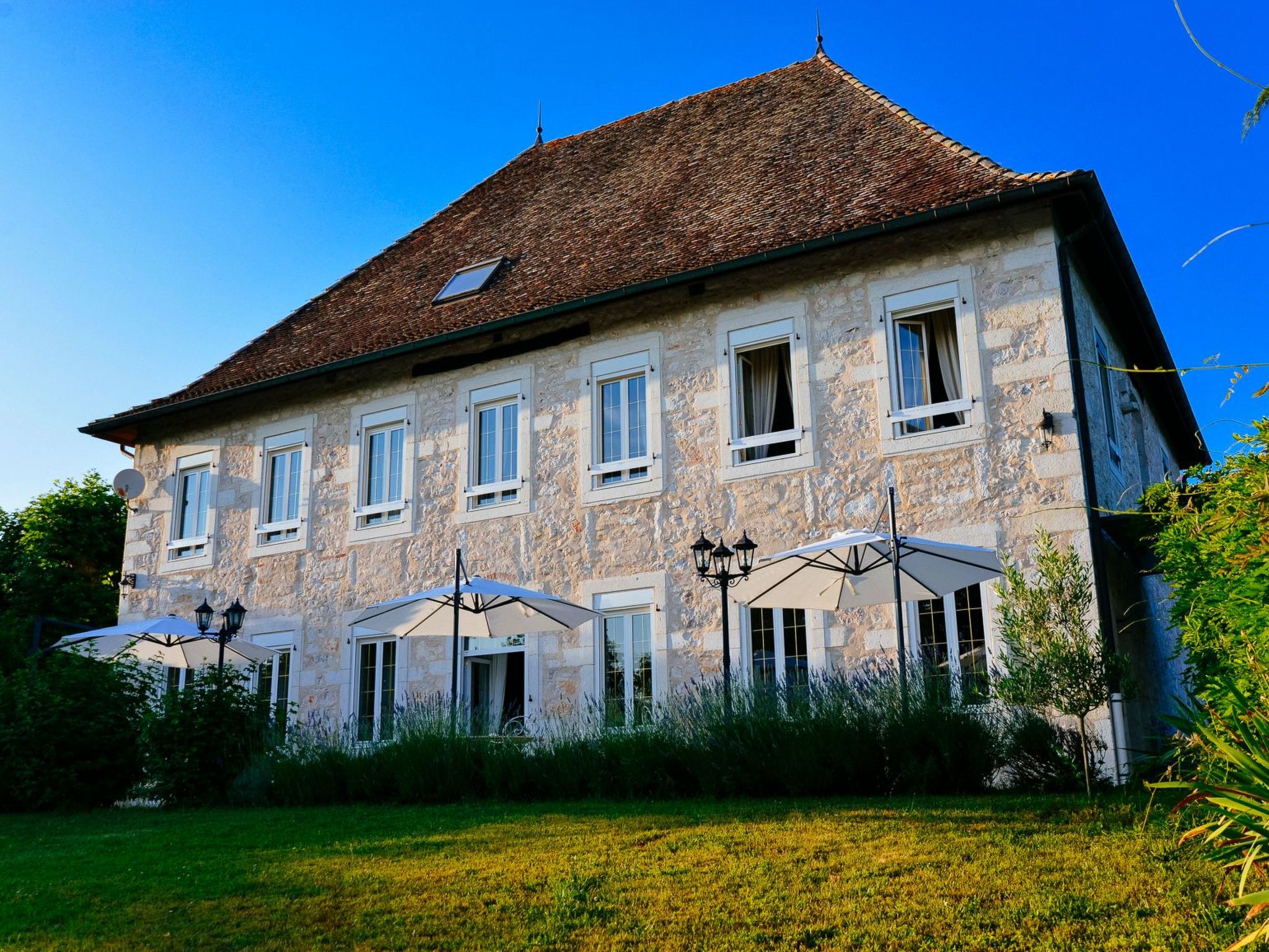 Villa "Domaine du Manoir"-Image-tags.info