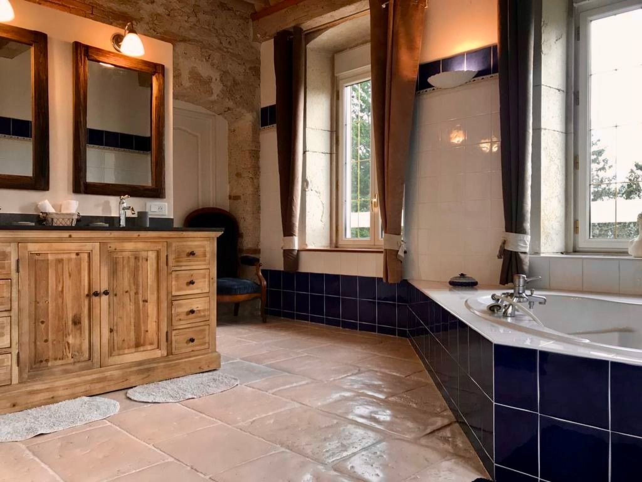 Villa "Domaine du Manoir"-Image-tags.info