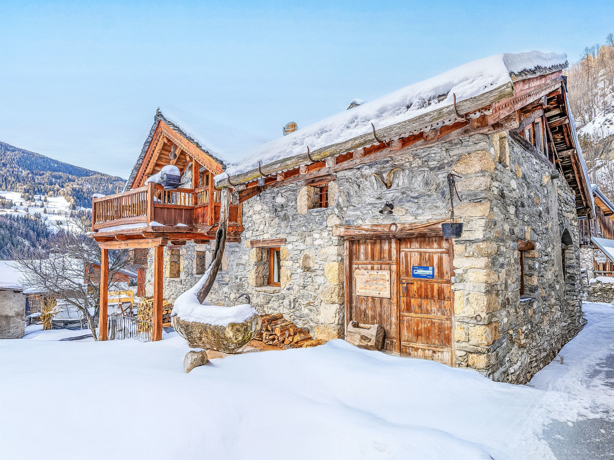 Chalet Coeur Paradis — view 1 of 27