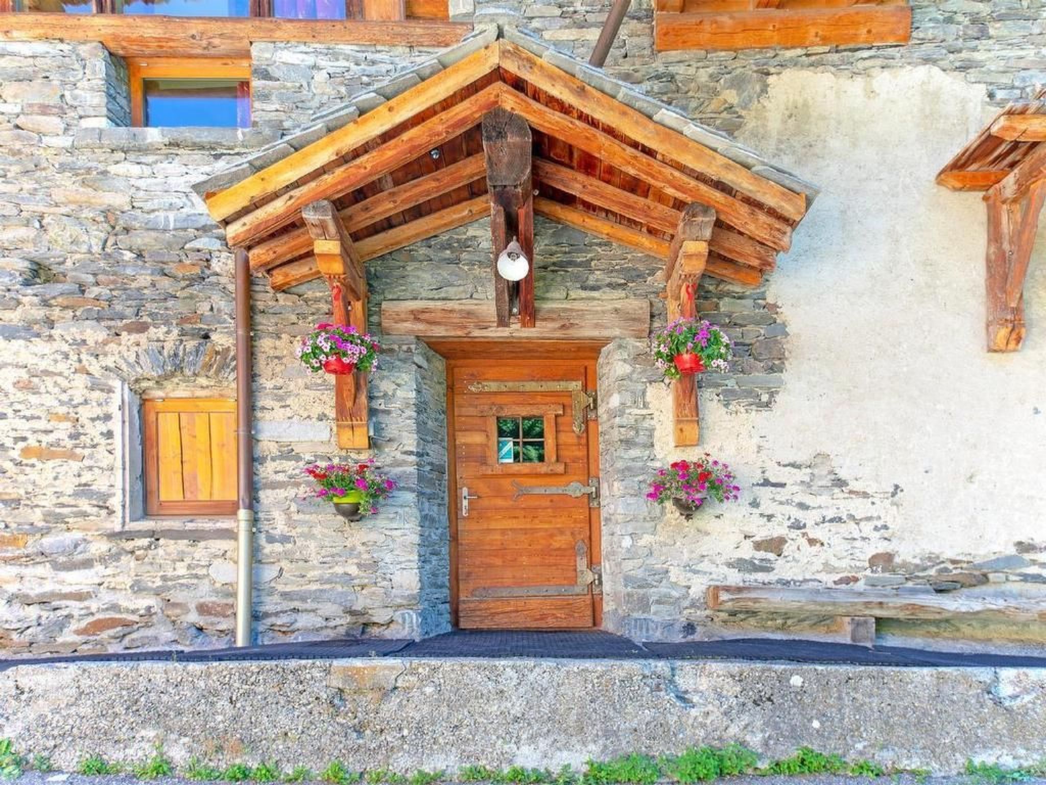 Chalet Farmhouse