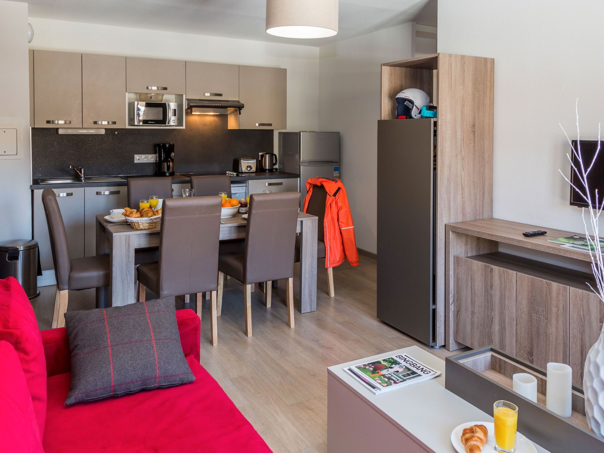 Kitchen / Dining Room