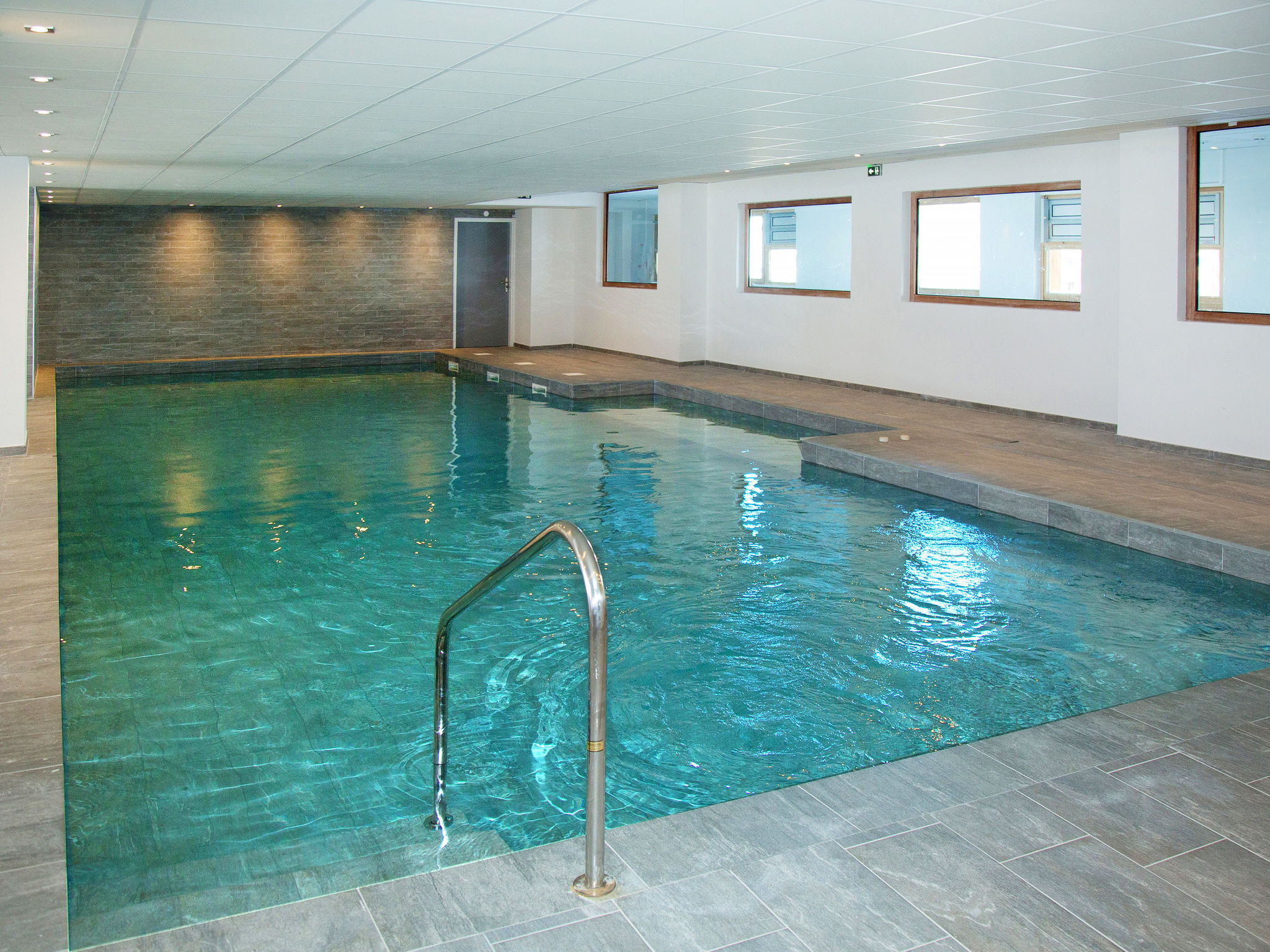 Pool Indoor