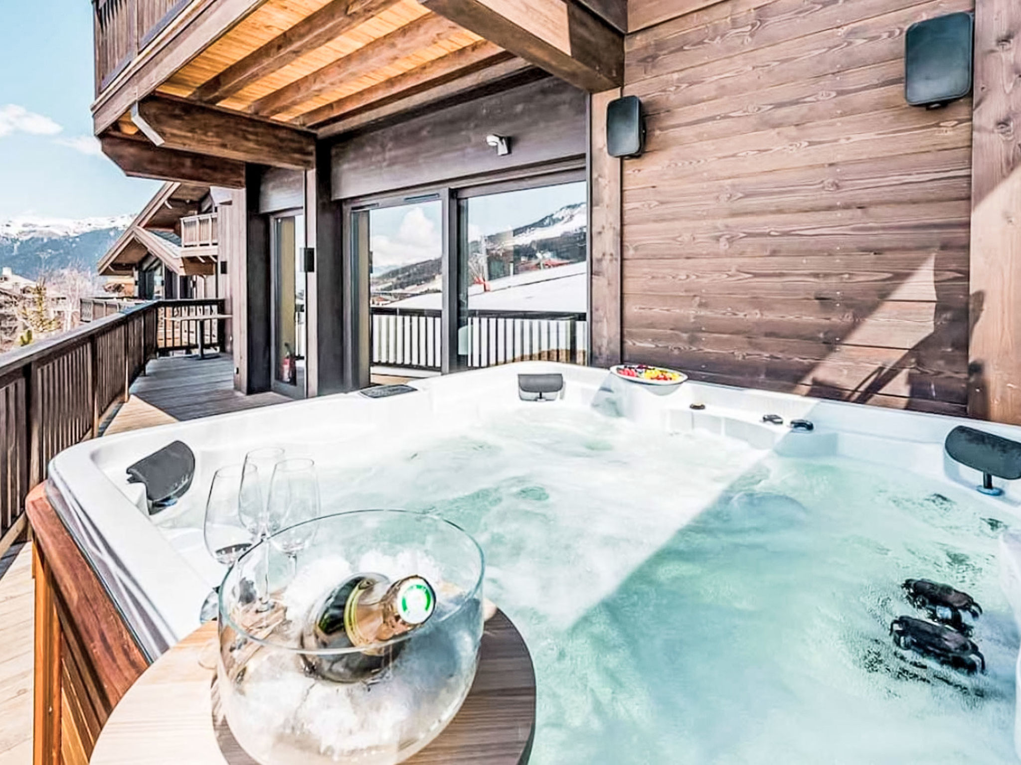 7BR Ski-in Ski-out Chalet