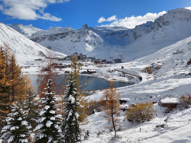 Photo of Les Roches Rouges (Lavachet)