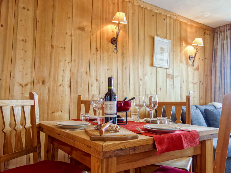 Search and Stay destination Tignes, Auvergne-Rhône-Alpes - France from AU$ 266. Le Curling A (Val Claret)