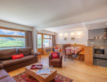Le Shamrock: Ruim 10-persoons appartement direct aan skipiste & meer in Tignes - thumbnail 1