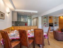 Le Shamrock: Ruim 10-persoons appartement direct aan skipiste & meer in Tignes - thumbnail 2