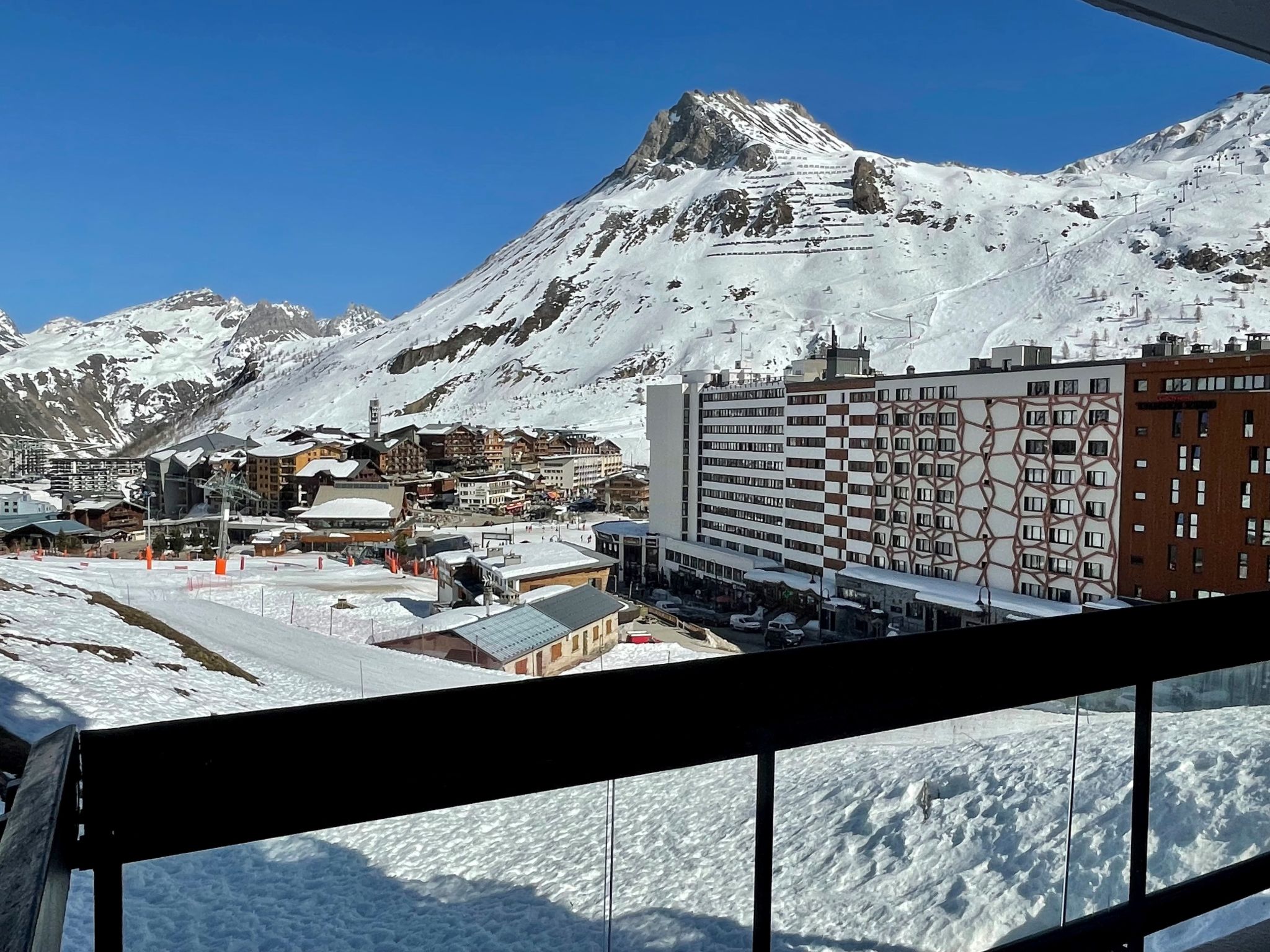 Photo of Le Bec Rouge (Le Lac)