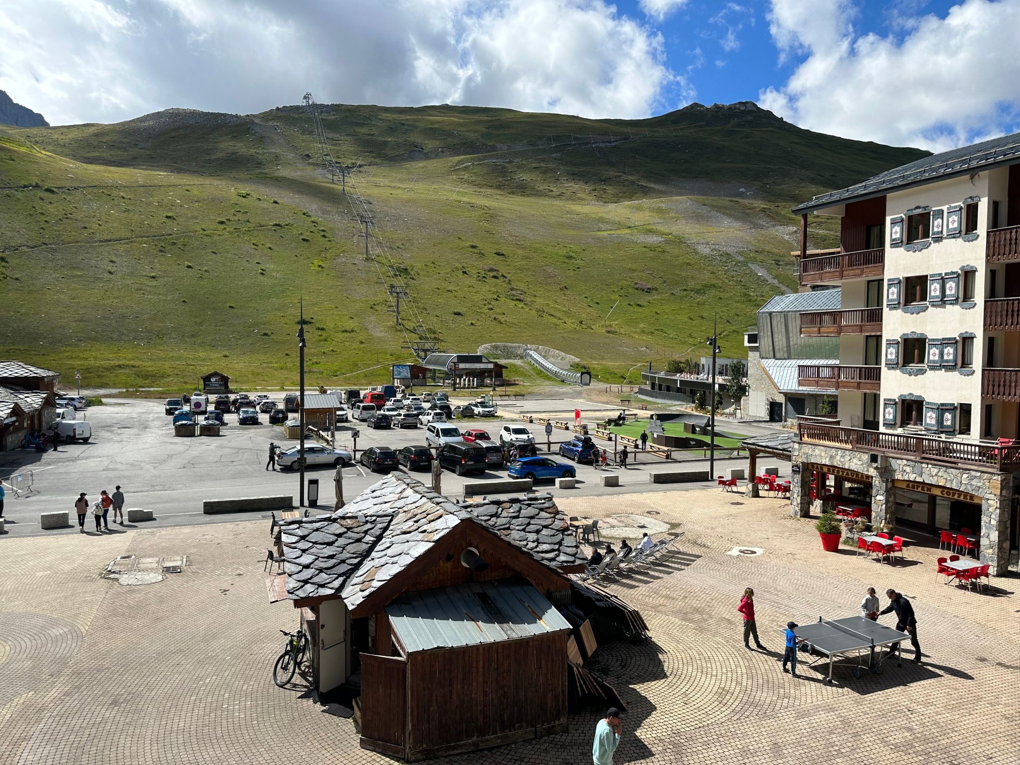 Photo of mit Balkon, im Skigebiet von Killy