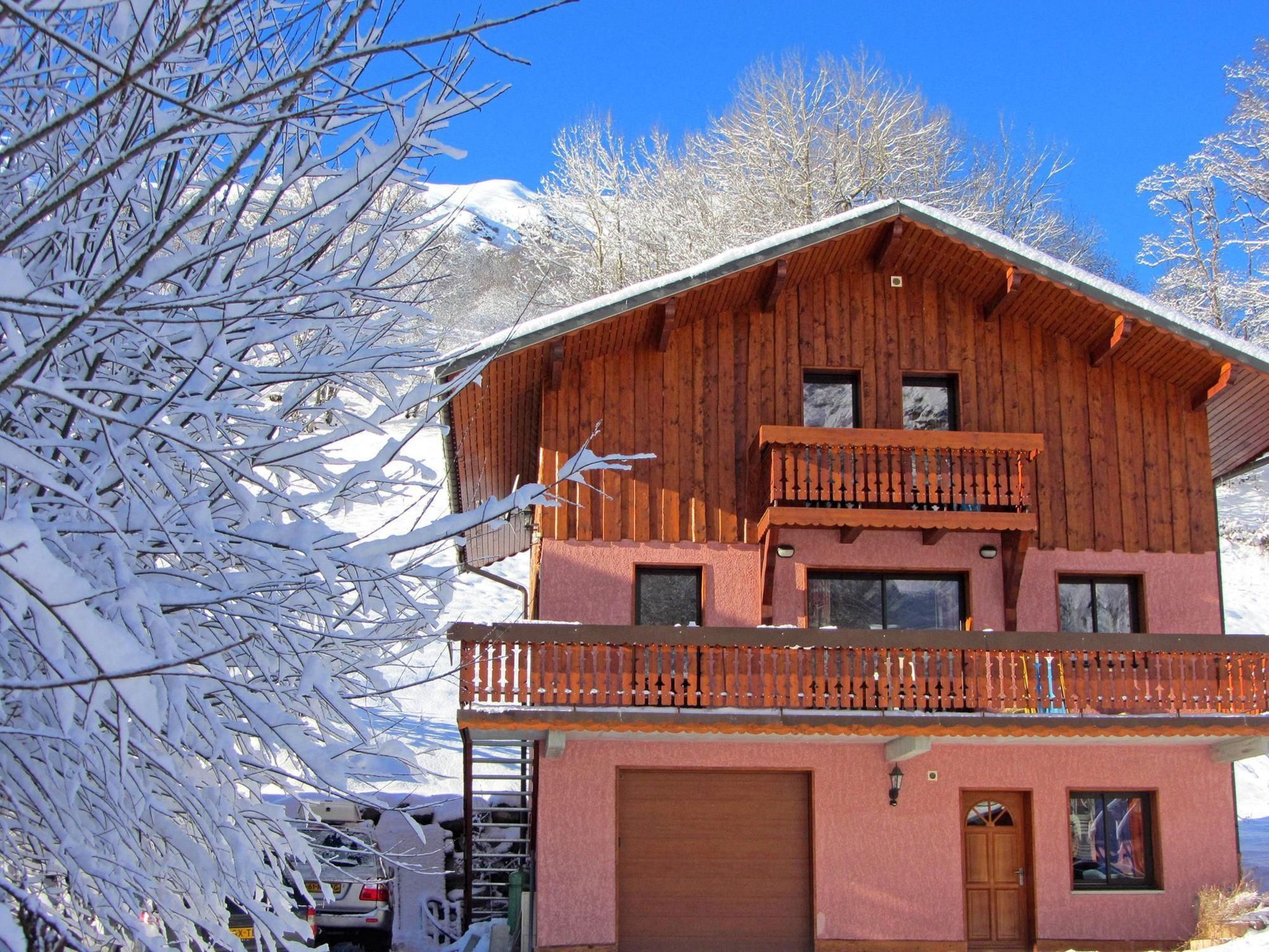 Chalet Perle des Trois Vallees - Buiten