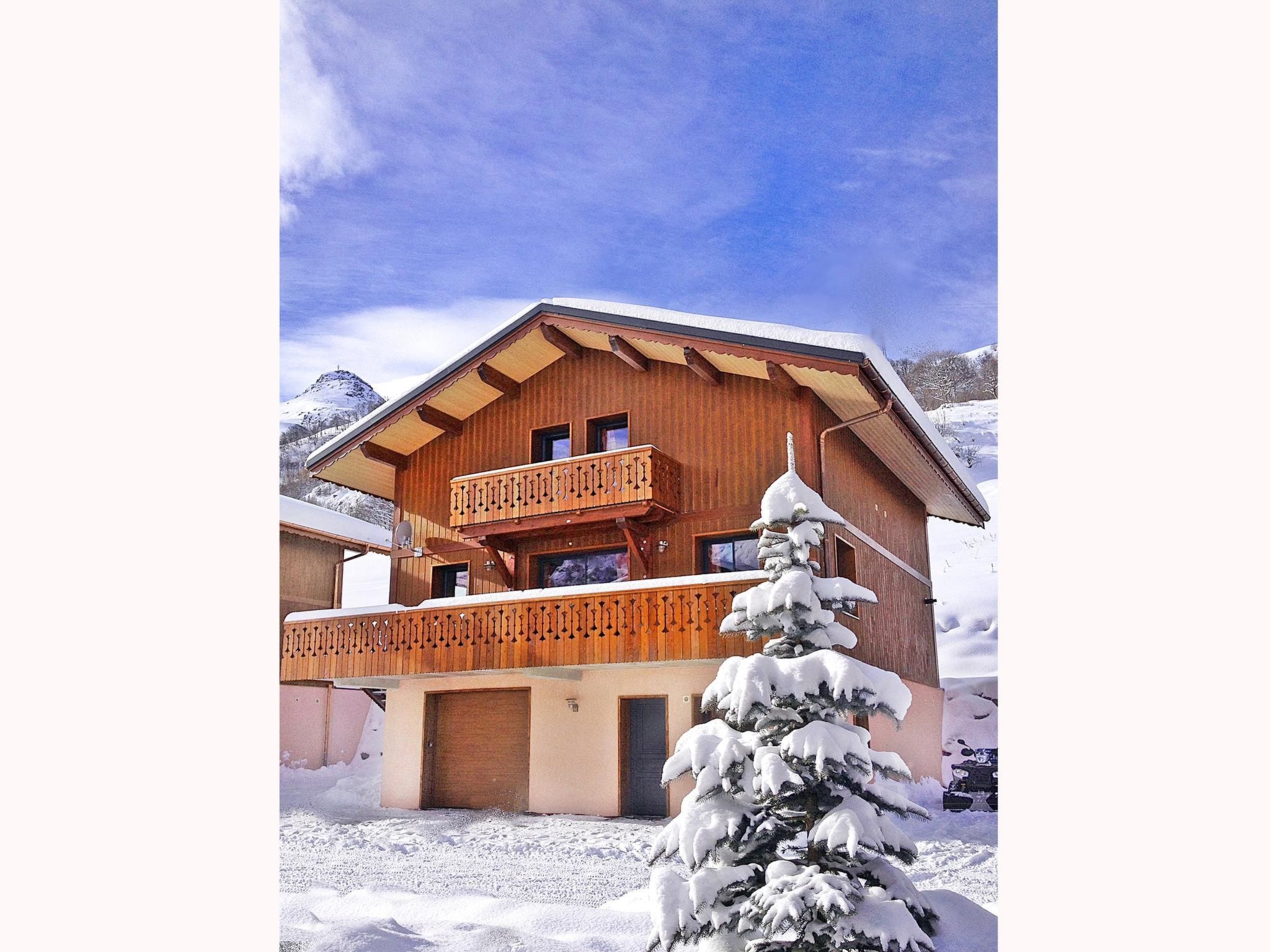 Chalet Perle des Trois Vallees - Buiten
