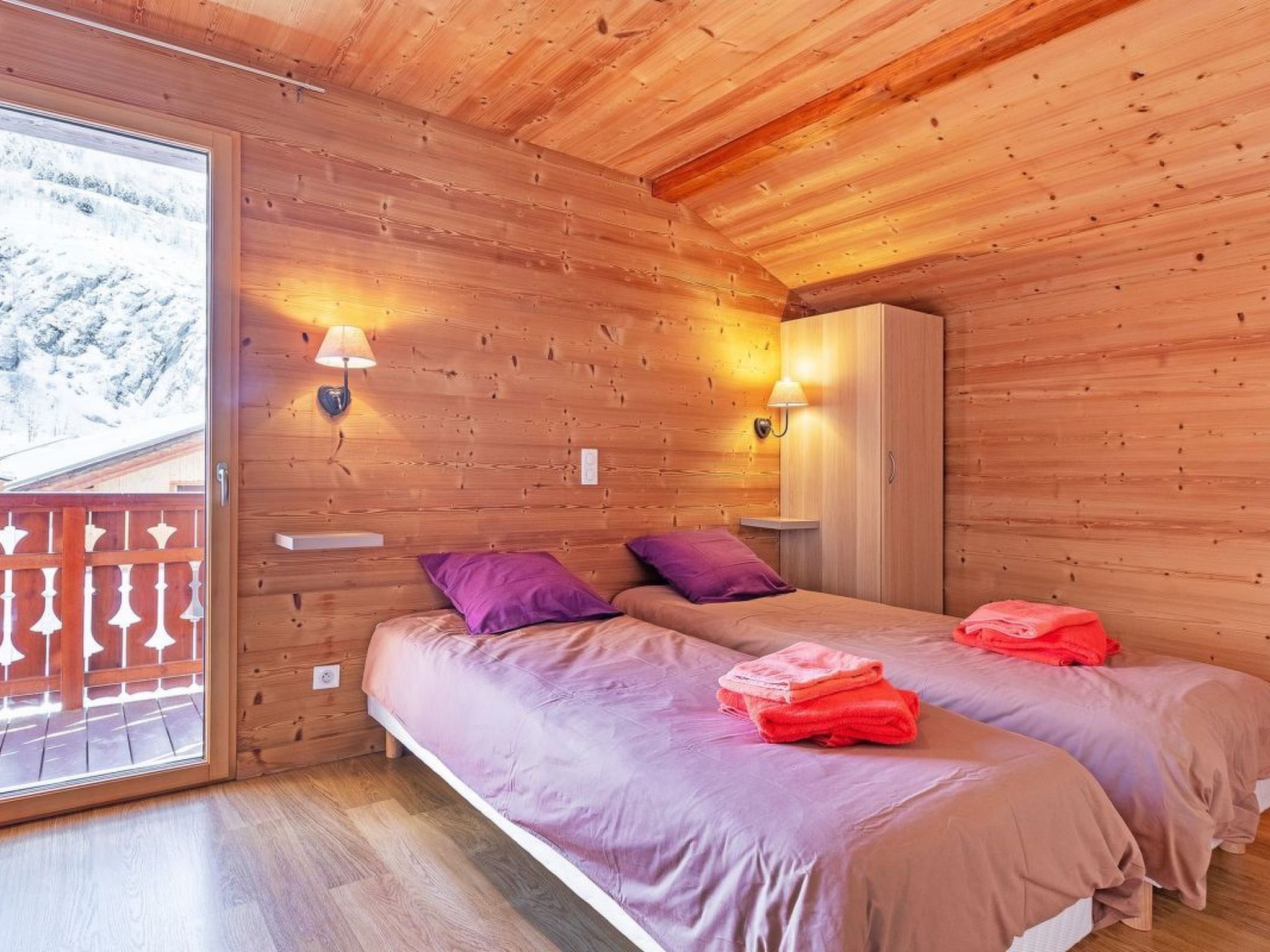 Chalet Perle des Trois Vallees - Binnen