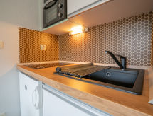Asters 722 B2: Knus appartement direct aan de piste in Les Menuires - thumbnail 3