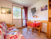 Knusse studio voor 3 personen direct aan de skipiste in Les Menuires - thumbnail 1