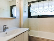 Direct aan de piste in Les Menuires: Appartement voor 7 personen - thumbnail 4