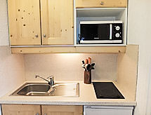 Knus appartement op 20 meter van de piste in Les Menuires - thumbnail 3