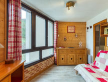 Piste-appartement voor 4 in Les Menuires, direct aan de skipiste - thumbnail 1