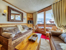 Direct aan de piste: ruim 8-persoons appartement in Les Menuires - thumbnail 1