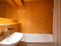 Knus ski-in/ski-out appartement voor 3 personen aan de piste in Les Menuires - thumbnail 3