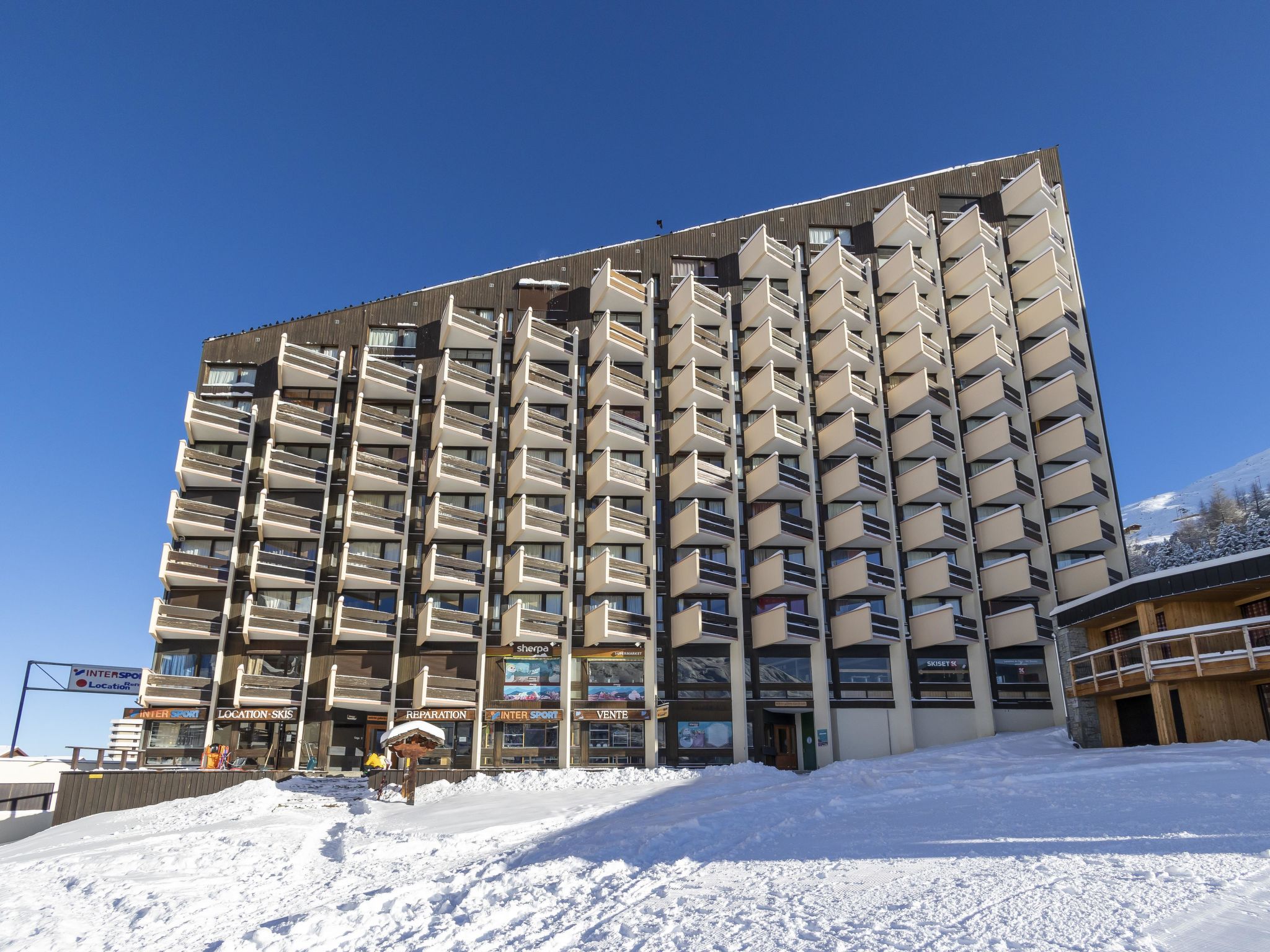 Photo of 808 Grande Masse