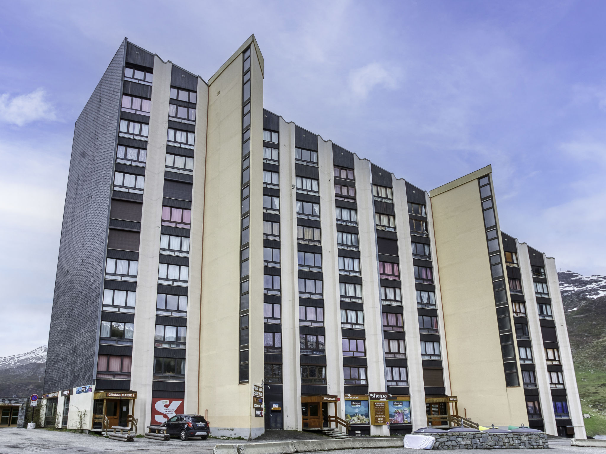 Photo of 808 Grande Masse