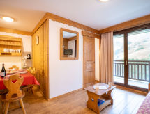 Direct aan de piste: 6-persoons appartement in Les Menuires - thumbnail 1