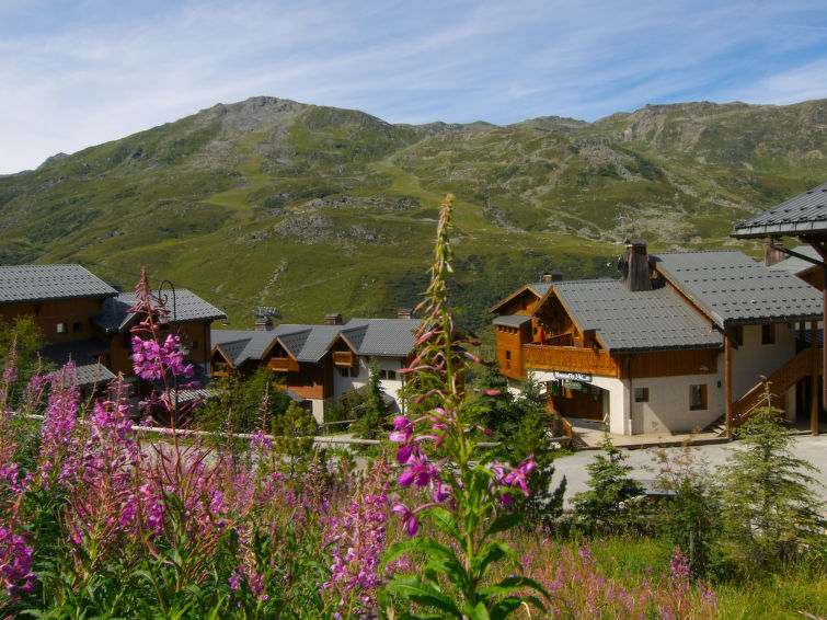 Le Hameau de la Sapinière (MEN602)