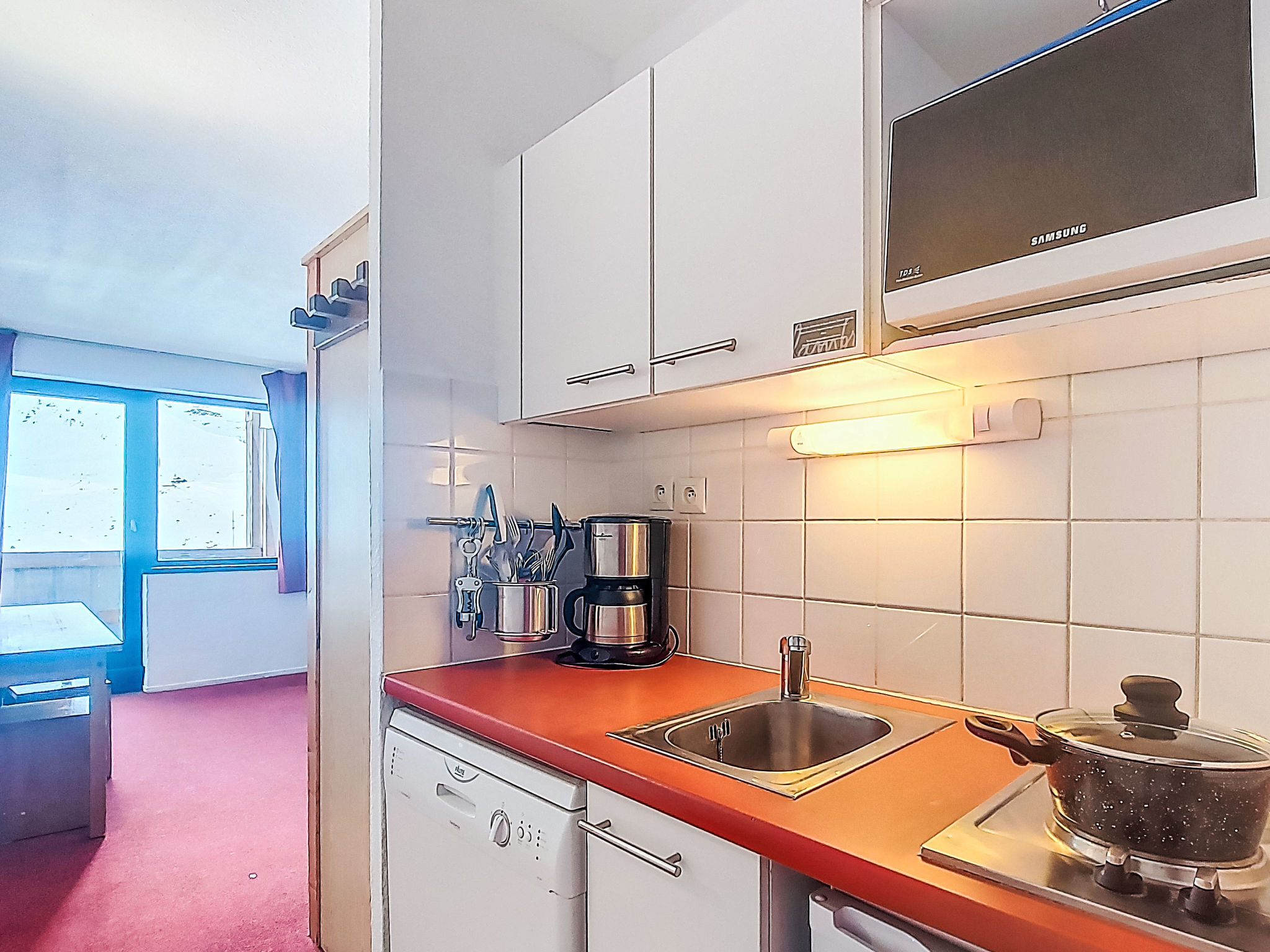 Kitchen / Dining Room