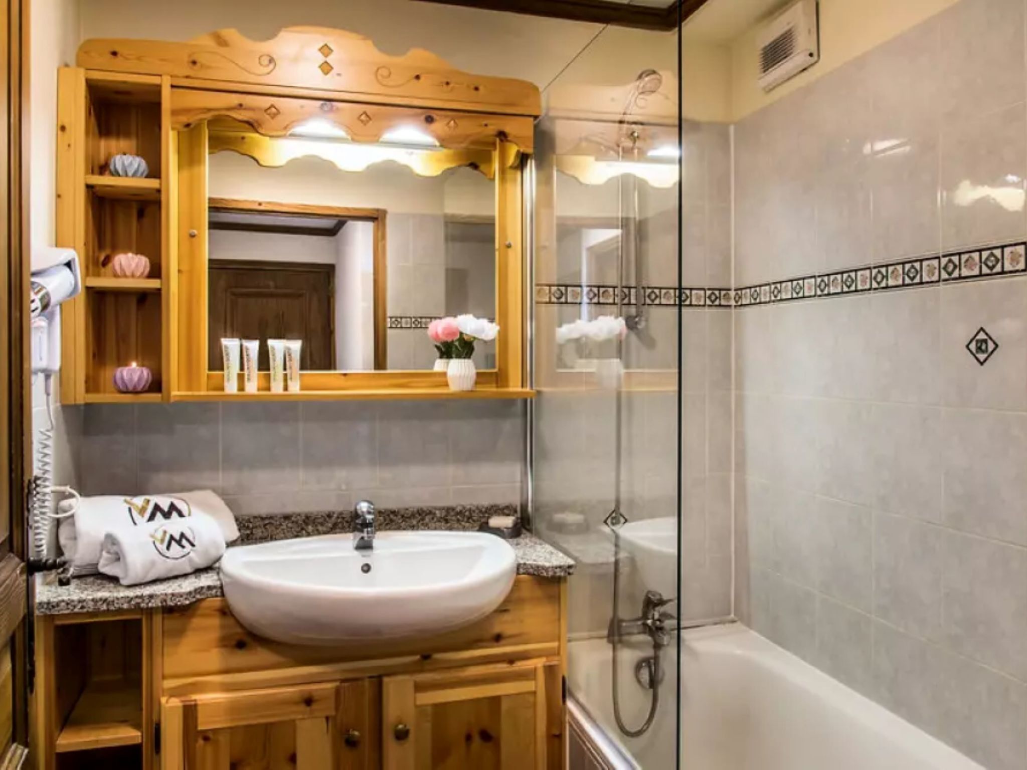 Photo of Village Montana