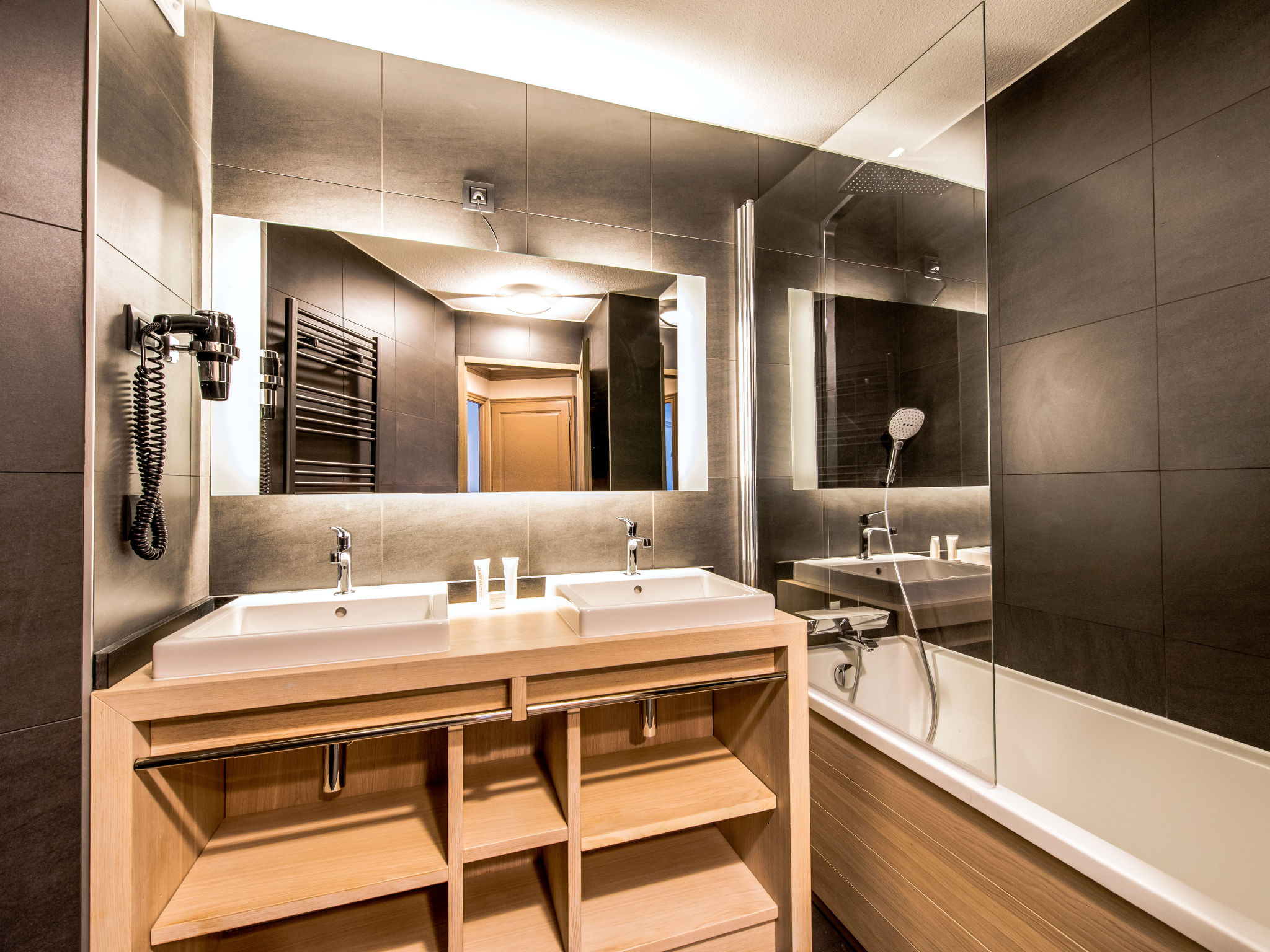 Photo of Village Montana