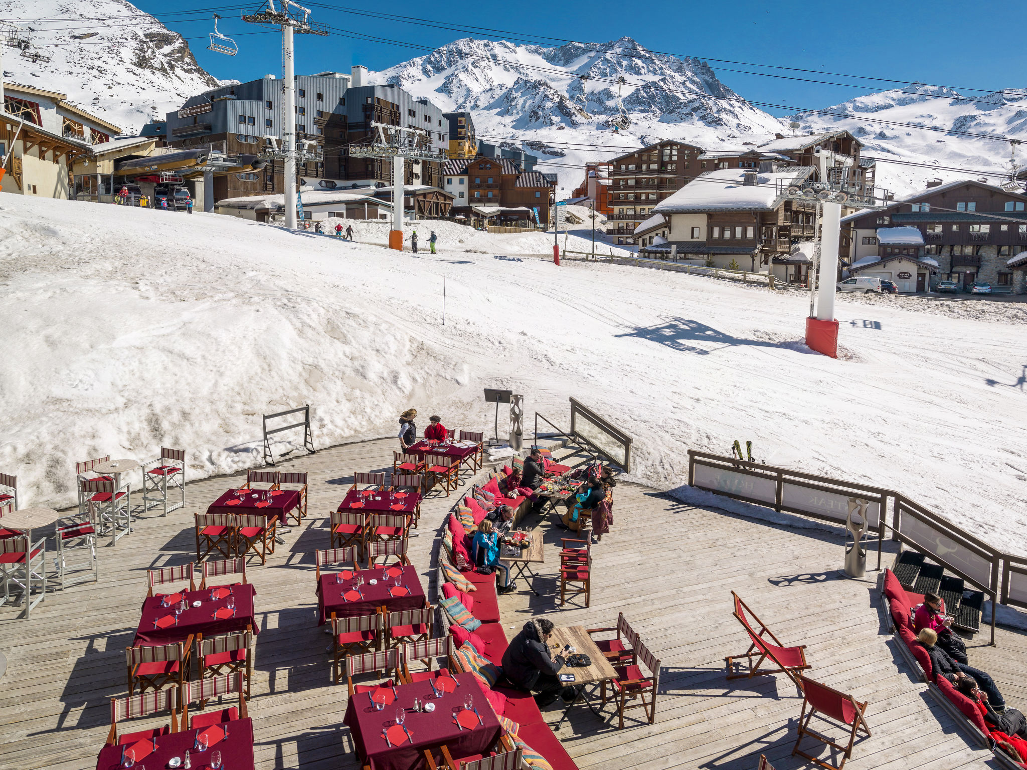 Le Hameau du Kashmir-Buiten