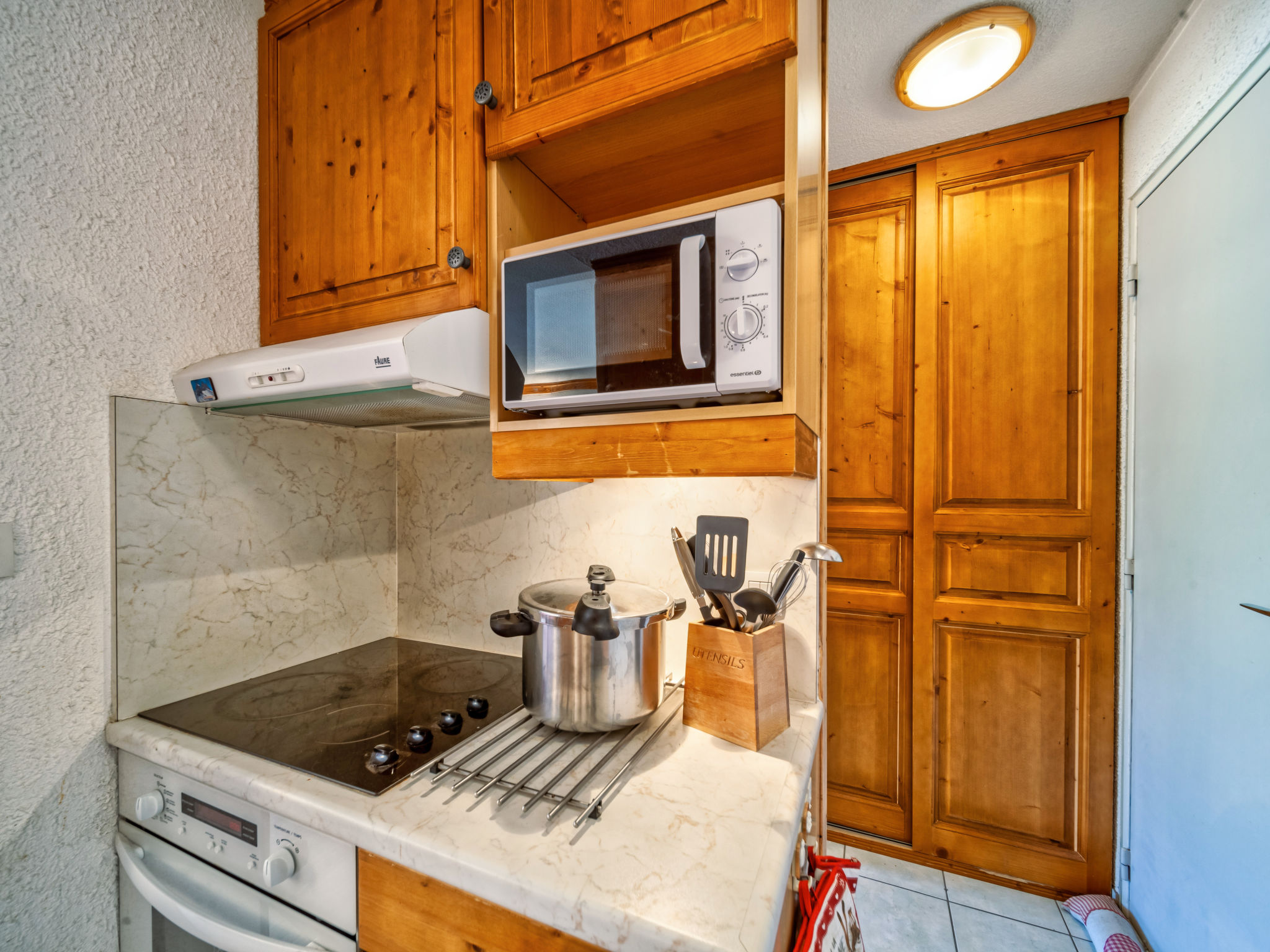 Appartement Soyouz Vanguard – Cuisine et coin repas, photo 10 sur 52
