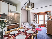 Knusse studio voor 3 personen direct aan de piste in Le Corbier - thumbnail 1