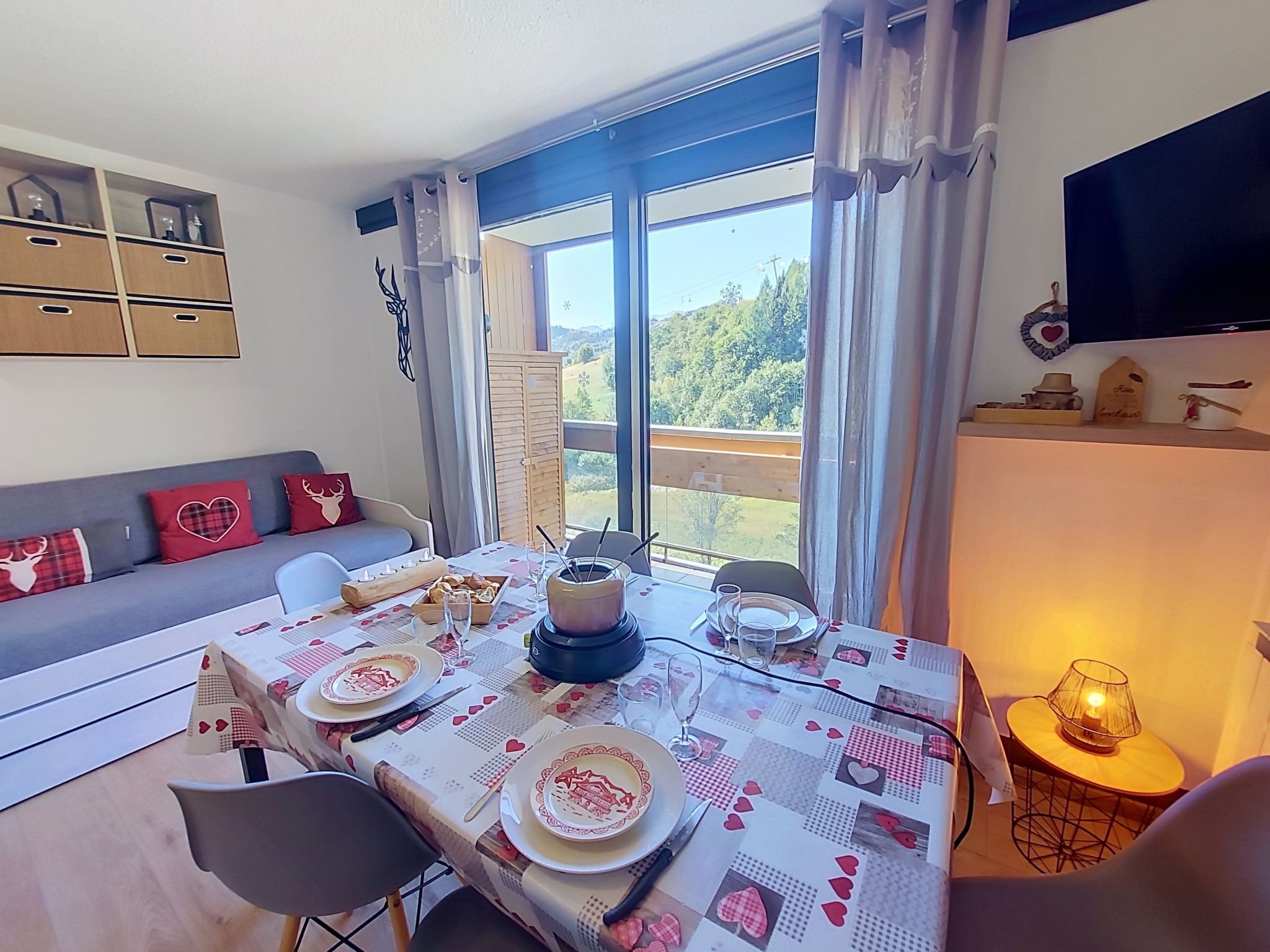 Vostok Zodiaque — Living Room (1 of 36)