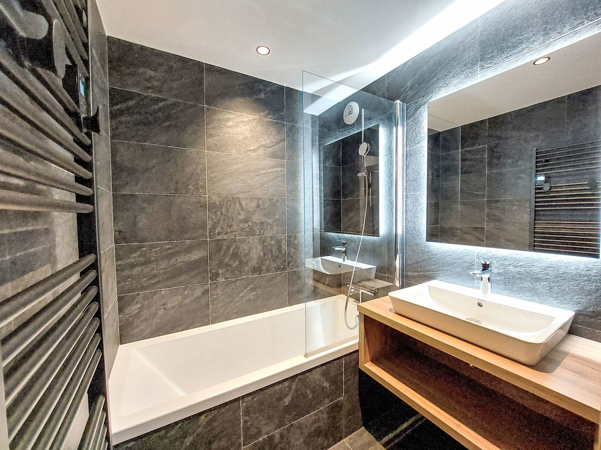Photo of LE CAPRICE BLANC