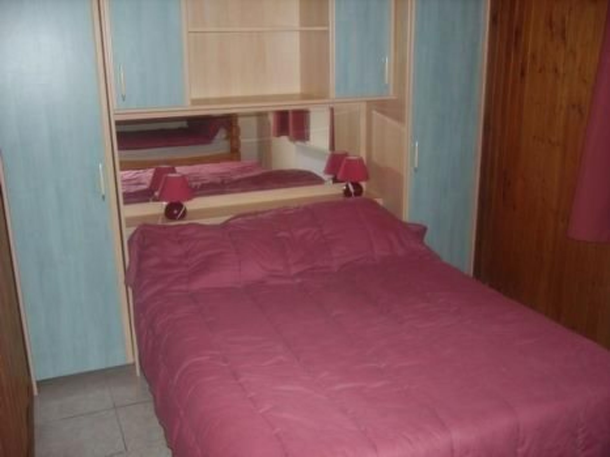 Photo of mit Grill und gemeinsamem Pool